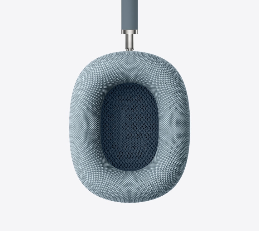 „AirPods Max“ pagalvėlės vaizdas stambiu planu.