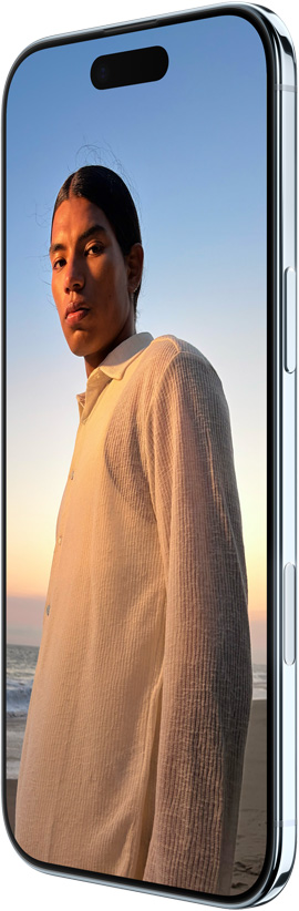 iPhone Air, vue arrière, bleu ciel, caméra principale Fusion dans le plateau situé dans la partie supérieure