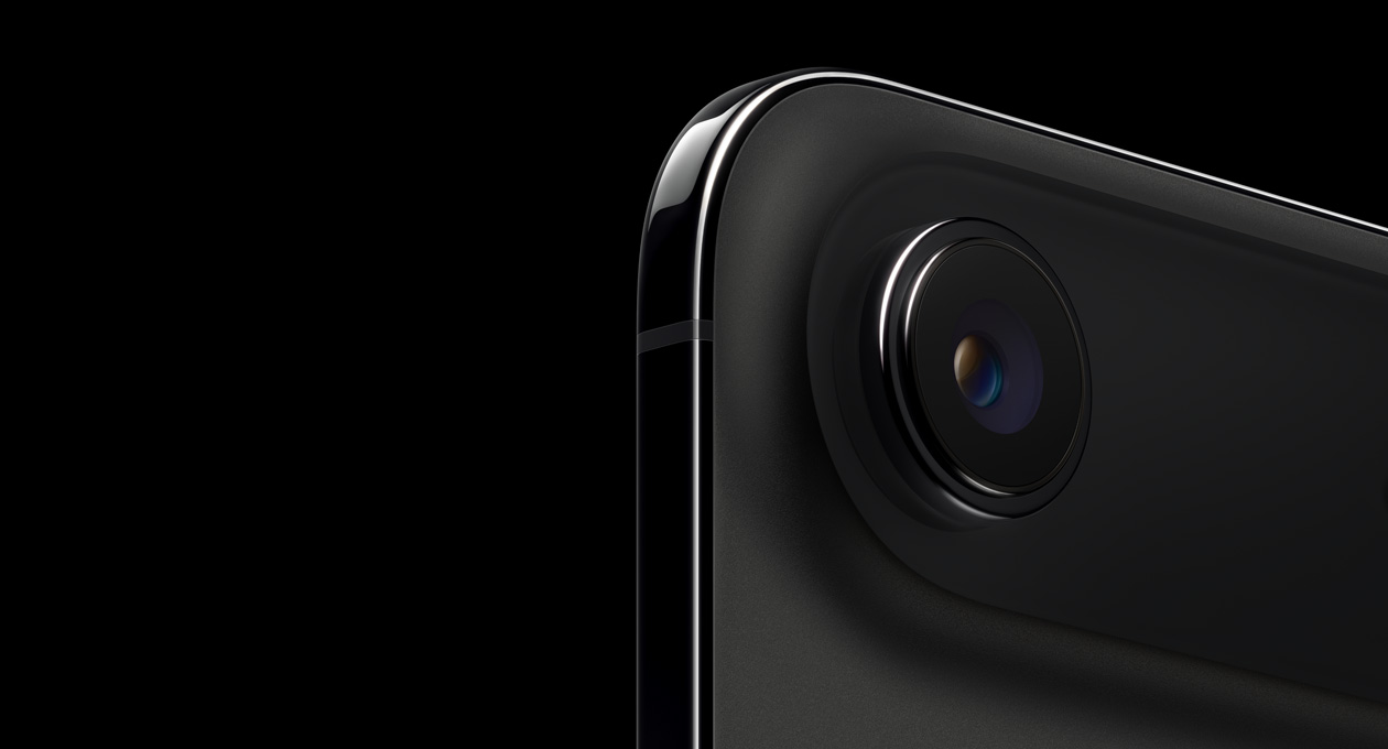 iPhone Air, face arrière, noir infini, coin supérieur arrondi, système caméra Fusion à un objectif