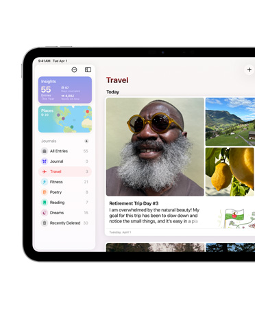 Un iPad, orientation paysage, le côté gauche de l’écran affiche l’app Journal