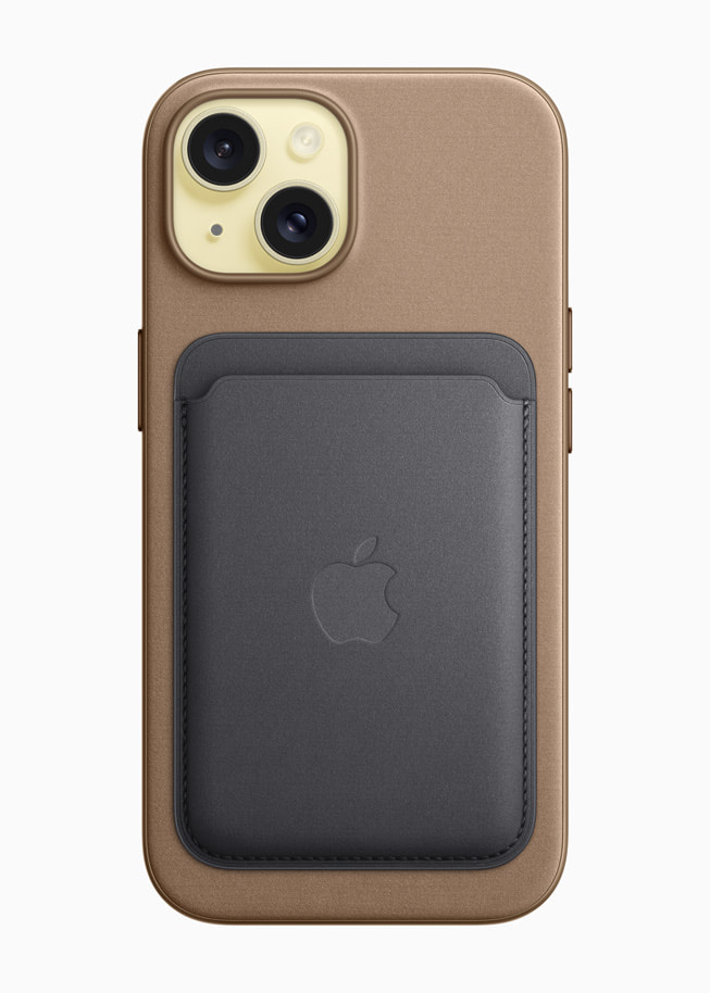 iPhone 15 için yeni Mikro Dokuma kılıf ve cüzdan.