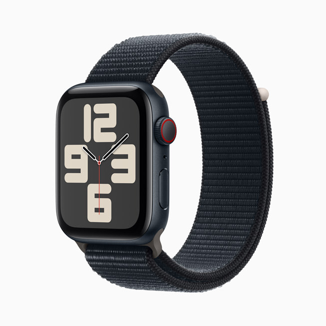Gece yarısı alüminyum kasa Apple Watch SE ve gece yarısı Spor Loop.