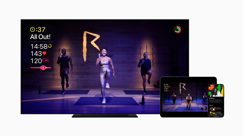 تمرين على أنغام الفنانين المميزين معروض على Apple TV، وiPad، وiPhone.