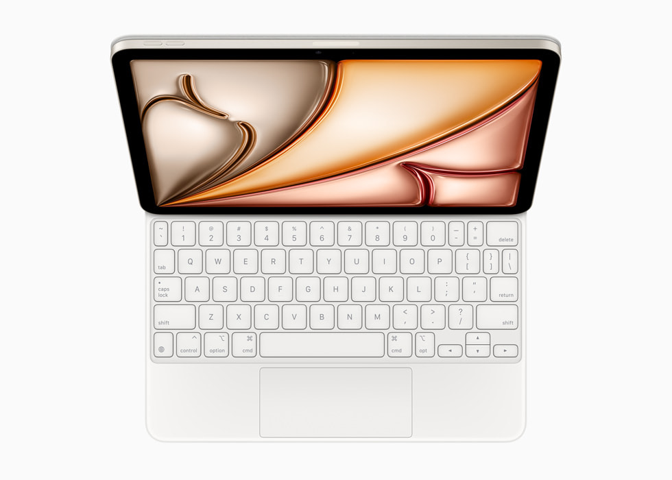 Yeni iPad Air ile Magic Keyboard’un alt açıdan görünümü.