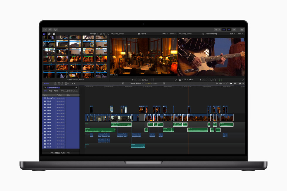 Uzay siyahı 16 inç Macbook Pro’daki Mac için Final Cut Pro 10.8’de zaman çizelgesi dizini görülüyor.