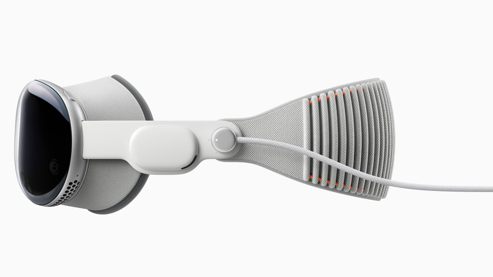 Apple Vision Pro vises fra siden.