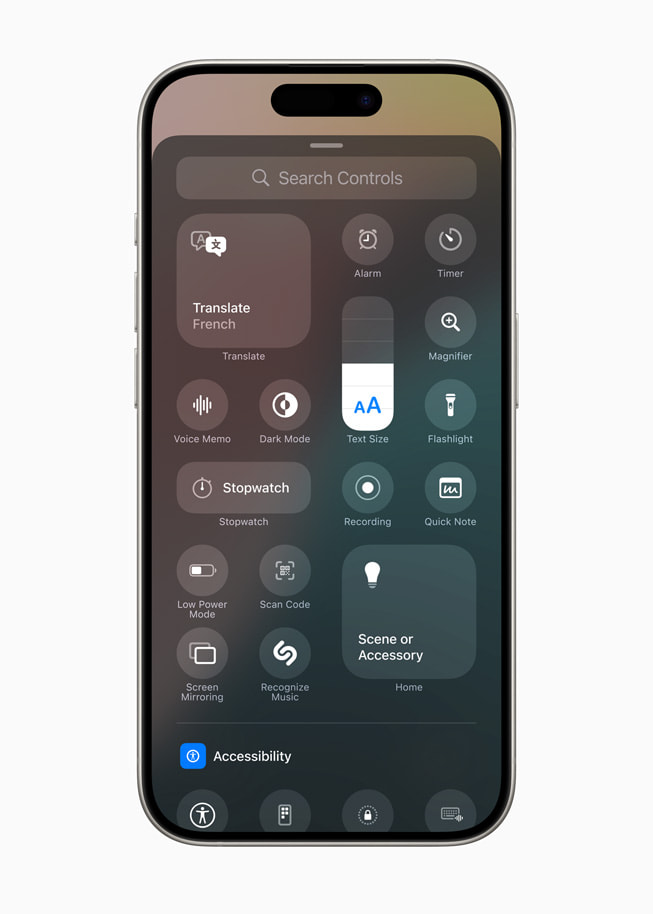 Un iPhone 15 Pro muestra la galería de controles.