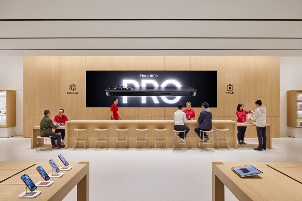 منطقة خدمات Genius Bar والاستلام في Apple في متجر Apple MixC Hefei.