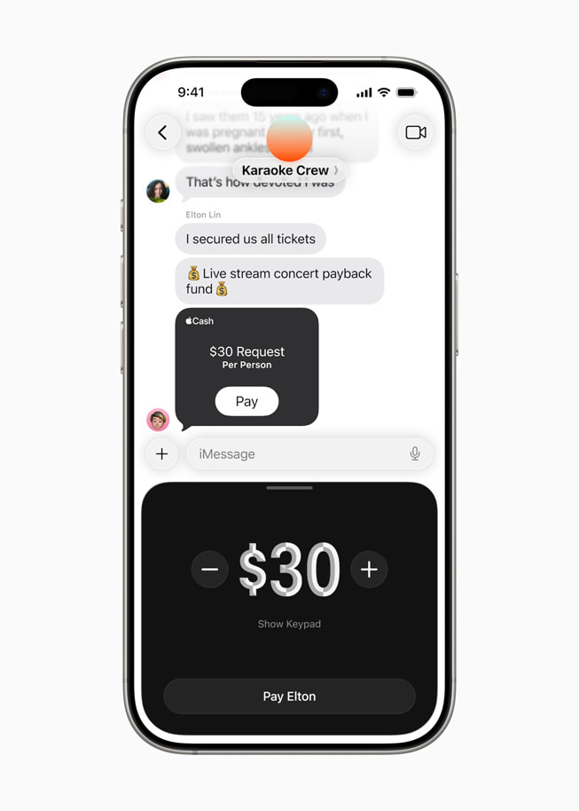 In a group conversation in Messages, a user gets a request to pay a friend using Apple Cash in the U.S.