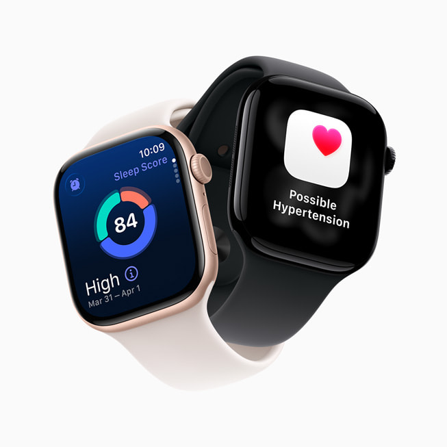 Schuin aanzicht van twee Apple Watch Series 11-modellen met de features voor je slaapscore en meldingen bij hoge bloeddruk.