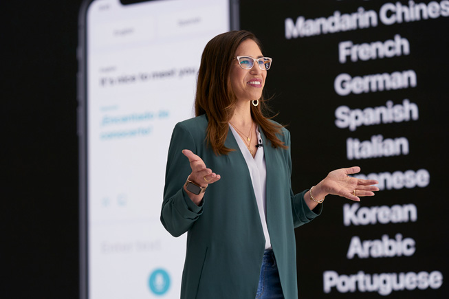 Yael Garten, WWDC20’de Siri’yi anlatıyor.