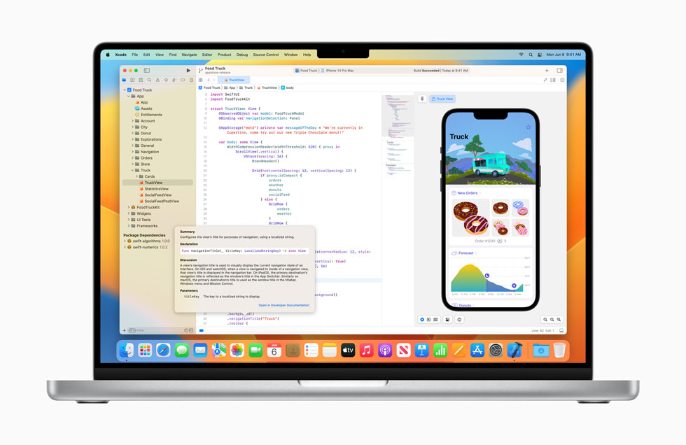 MacBook Pro’da Xcode gösteriliyor.