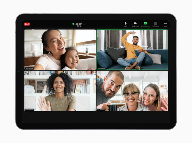 iPad’de Zoom görüntülü konferans. 