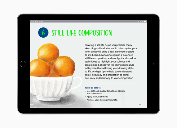 iPad met Iedereen is Creatief in het Engels op het scherm.