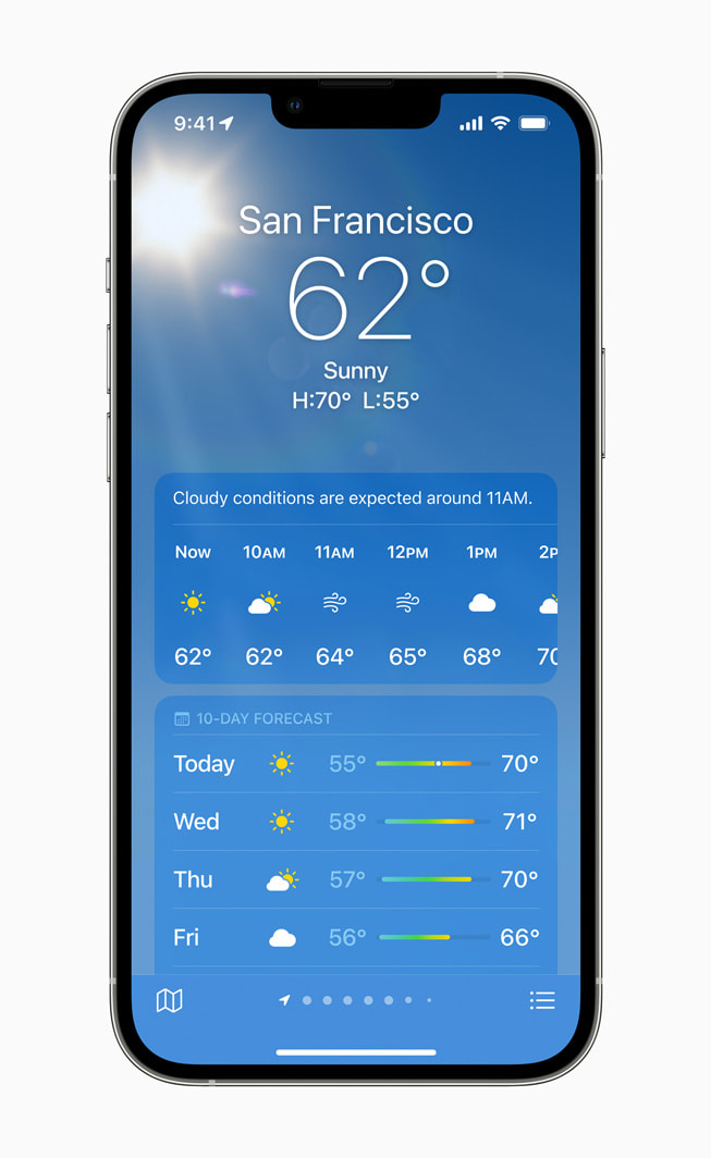 iOS 15에서 업데이트된 날씨 앱을 사용 중인 iPhone 13 Pro.