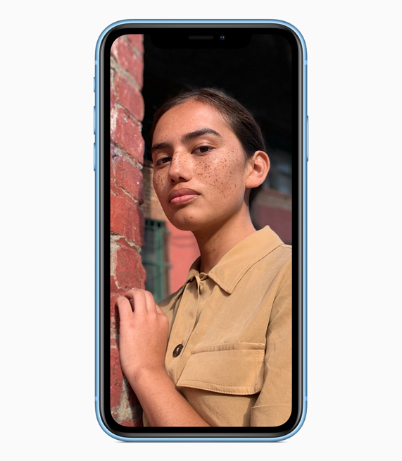Portre görüntüsünü gösteren iPhone XR.