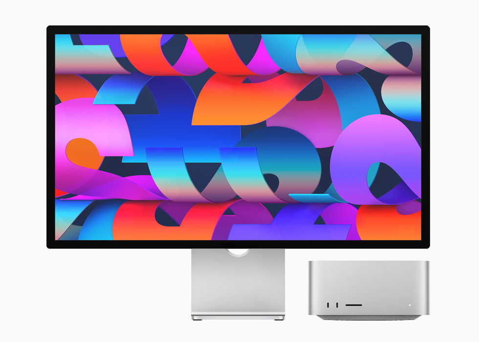 Mac Studio ve Studio Display gösteriliyor.