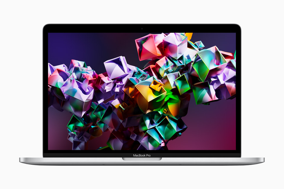 Güncellenen 13 inç MacBook Pro gösteriliyor.