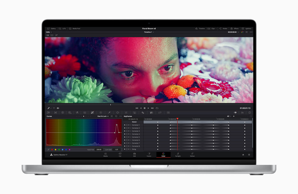 전용 ProRes 가속기를 활용하는 최신형 MacBook Pro의 이미지.