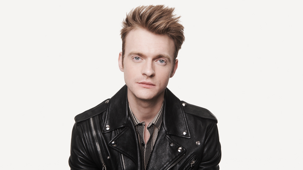 피네아스 오코넬(Finneas O’Connell).