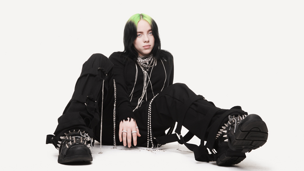 빌리 아일리시 (Billie Eilish).