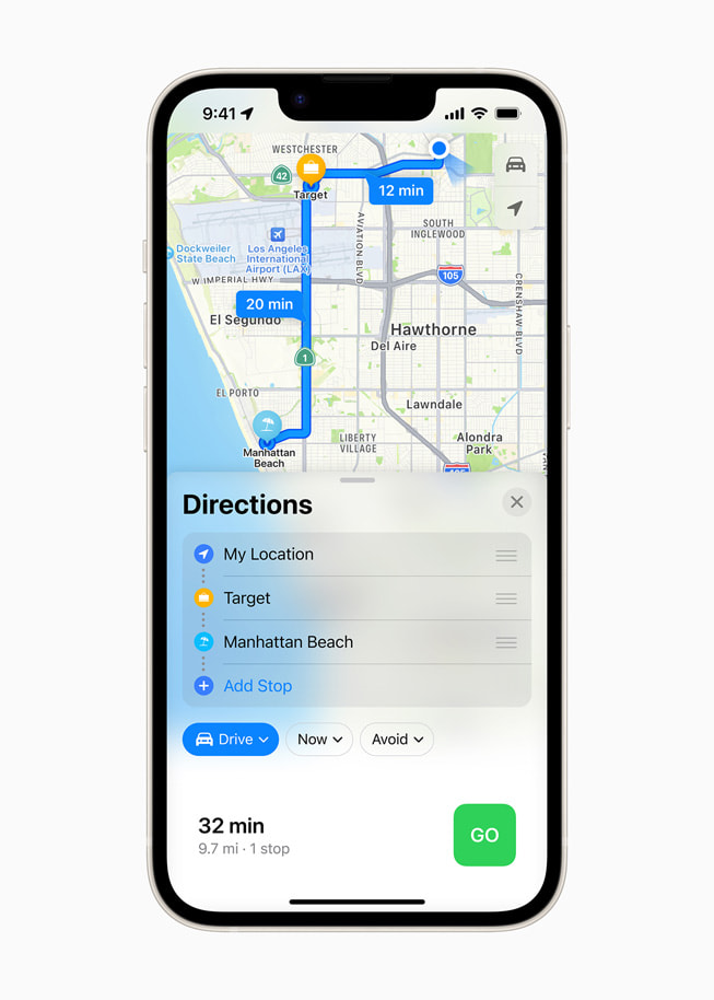 iPhone 14’te iOS 16’daki Apple Harita uygulamasında çok duraklı güzergah gösteriliyor.