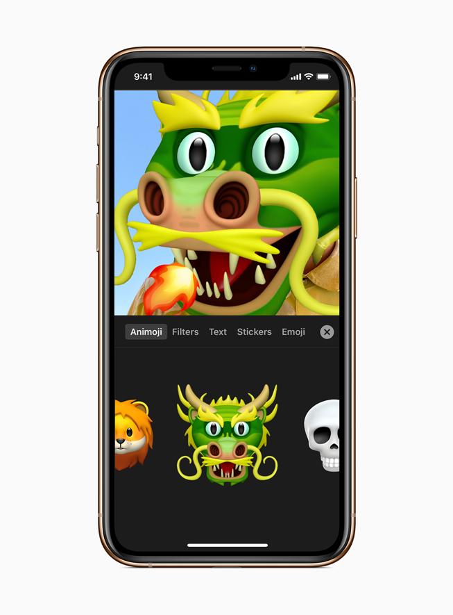 iPhone 11 Pro’daki Clips uygulamasında bir ejderha Animoji’si.