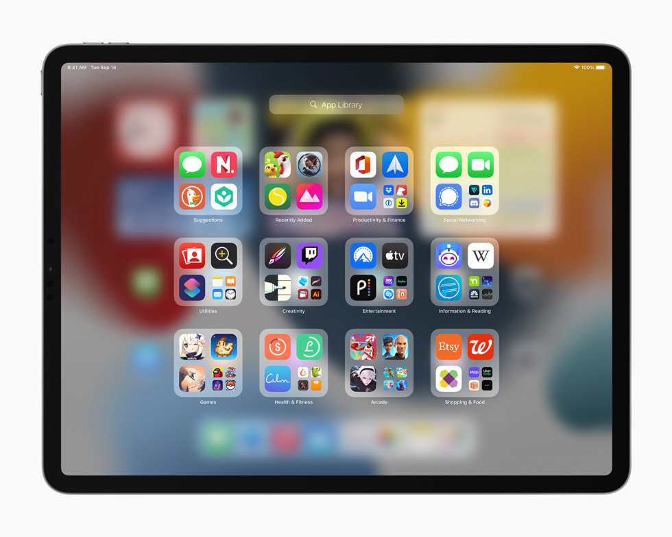 새로운 앱 보관함을 보여주는 iPad Pro.