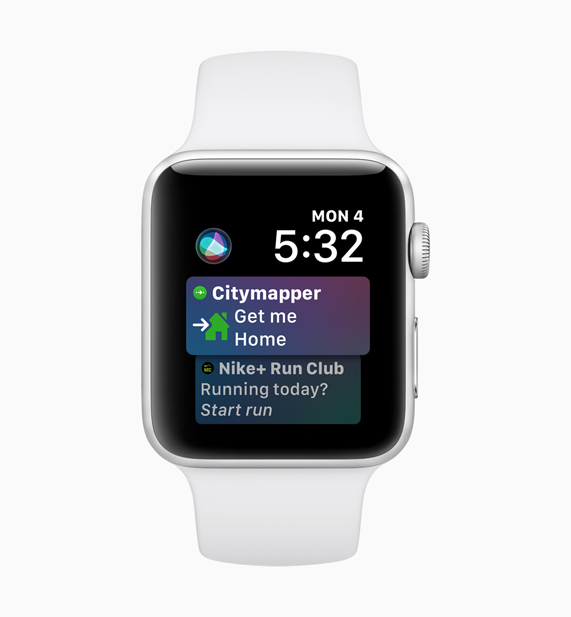 Siri Citymapper, Nike+ Run Club 화면을 표시한 Apple Watch