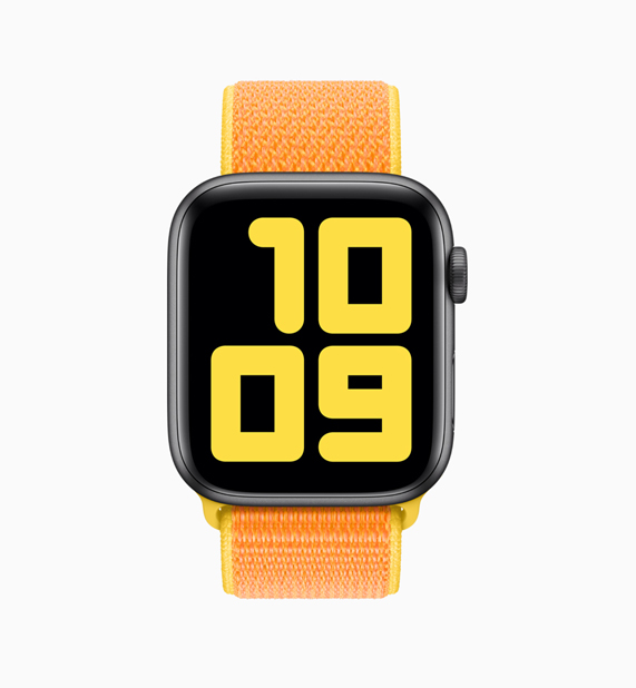 Turuncu ve sarı lopp’lu Apple Watch.