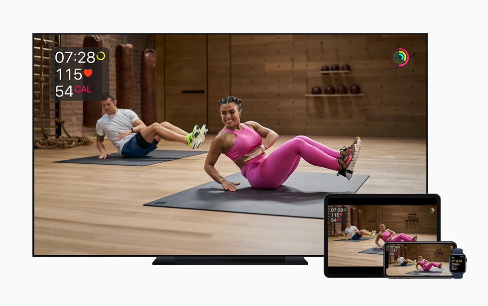 Apple TV’de Apple Fitness+ bisiklet antrenmanı.