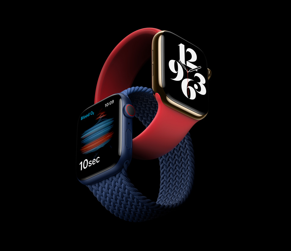 Apple Watch Series 6’nın iki modeli.