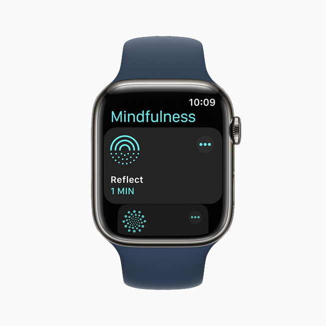 Apple Watch Series 7에서 watchOS 8를 통해 즐기는 새로운 마음 챙기기 경험.