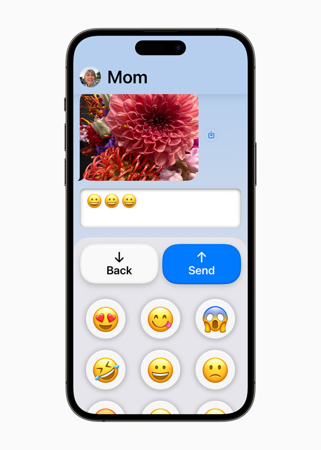 iPhone 14 Pro Max’te sadeleştirilmiş Mesajlar uygulaması ve emoji klavyesi